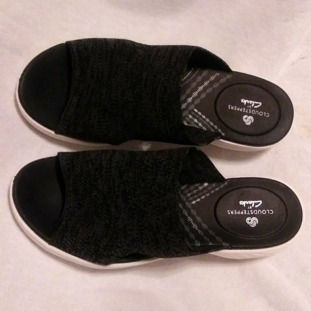 Clarks Cloudsteppers Mules slip on